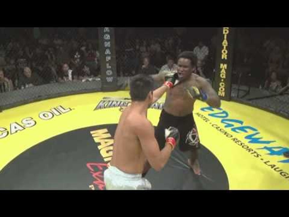 Patadas, puños y problemas