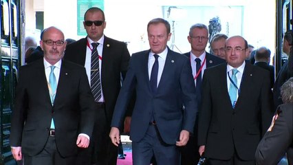 UE pone freno a migración de Libia y pide unidad frente a Trump