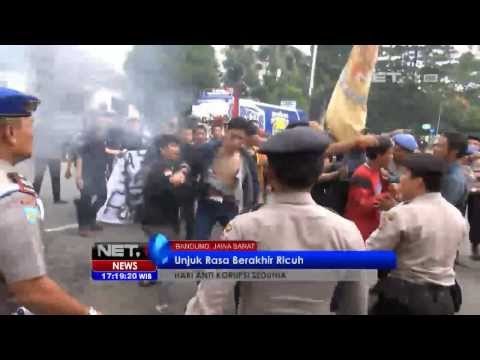 NET17 - Unjuk rasa memperingati hari Anti Korupsi Sedunia di Bandung berakhir ricuh