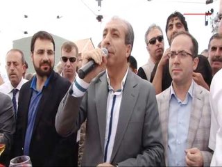 Kürtçe türkü söyledi