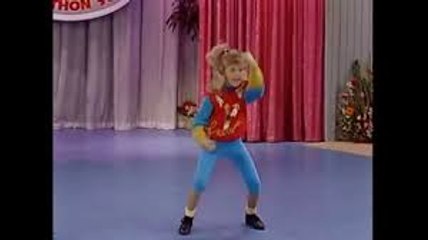 Stephanie Tanner From Full House Dances To Migos