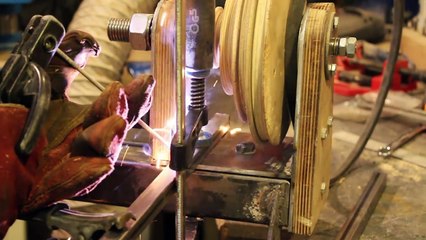 How to Make a Wood Lathe From Scratch - Motor and Tailstock-WU2OVpaBajg