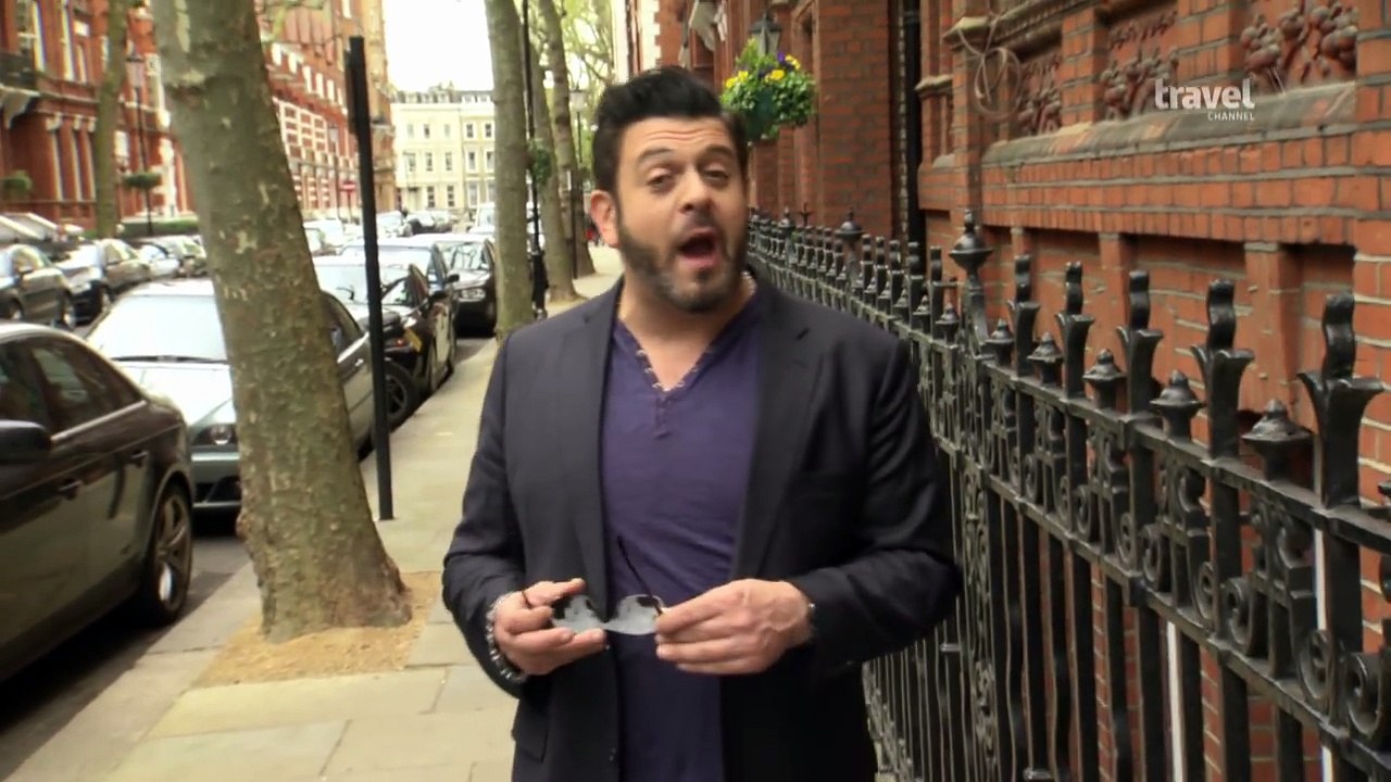 “Secret Eats with Adam Richman” - Adam Discovers a Speakeasy at a London Detective Agency-XpHEx-BF1qI