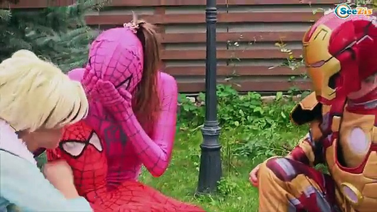 Disney Princess Food Fight!! Bad baby vs Frozen Elsa and Spiderman and pink spidergirl Episode 104