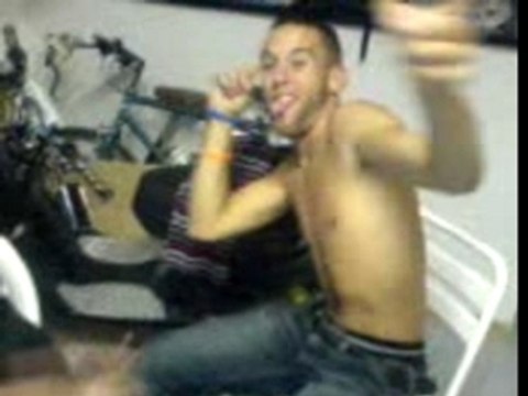 la démo de stef en mode tecktonic sa fais rire