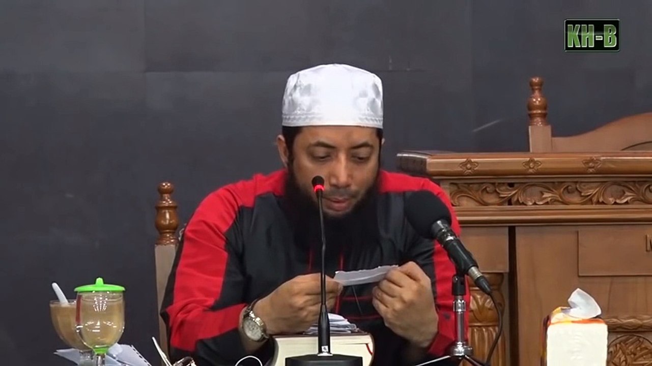 Bagaimana Status Anak Jika Istri Murtad  DR Khalid Basalamah MA