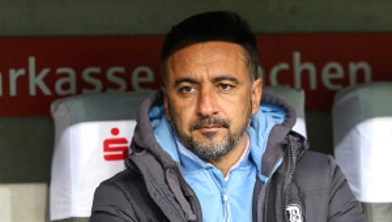 Fenerbahçe'nin Eski Teknik Direktörü Vitor Pere...