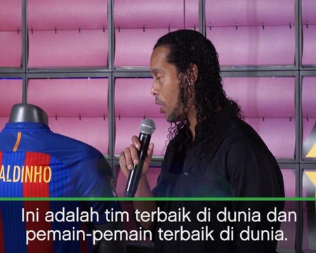 SOSIAL: Sepakbola: Ronaldinho Percaya Barca Masih Yang Terbaik