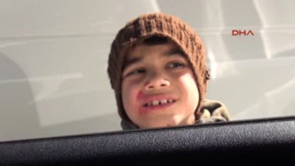 Adana Suriyeli 3 Kardeş Topladıkları Kağıttan 15 Lira Kazanıyor