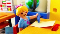 Playmobil Film Deutsch - SPIELPLATZ PRÜGELEI! PIA SCHLÄGT DAVE! EIFERSUCHTSDRAMA! Familie Vogel-tbANcCOmJwg