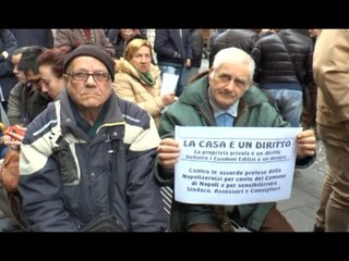 Download Video: Napoli - Protesta sul diritto alla casa, bagarre in Consiglio (03.02.17)