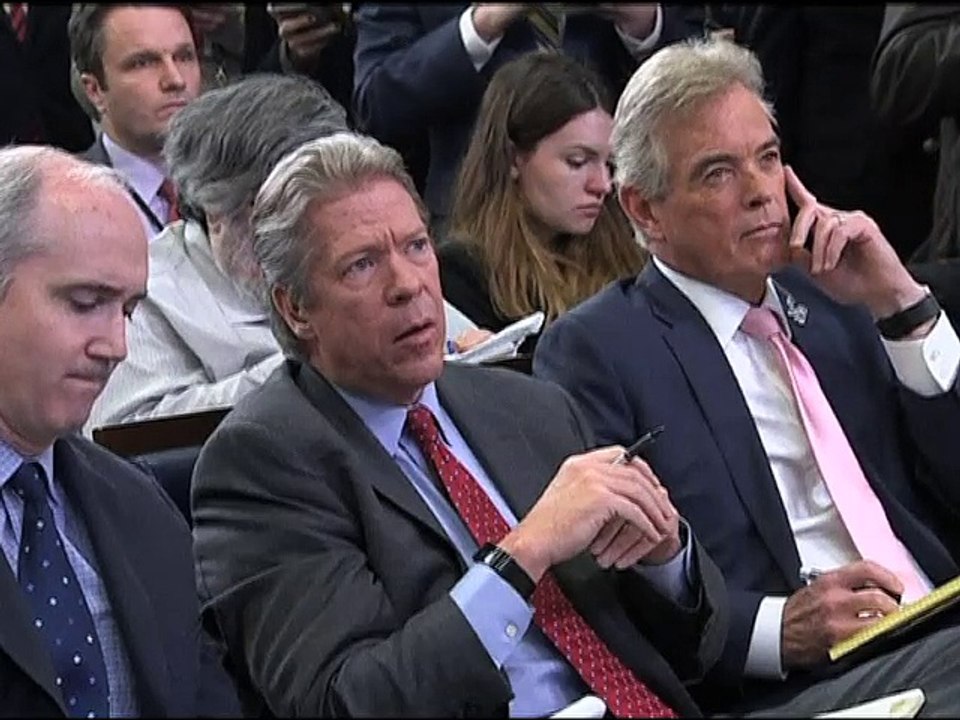 ইরানের ওপর আবারও নিষেধাজ্ঞা দিয়েছে যুক্তরাষ্ট্র