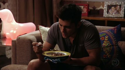 Iran e Suelen criticam as atitudes de Monalisa