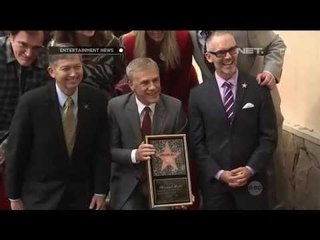 Christoph Waltz mendapatkan bintang di Hollywood Walk of Fame