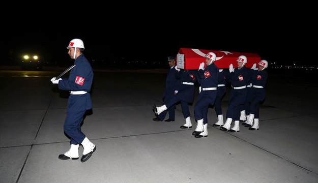 ŞEHİT KOMANDO ONBAŞI TÖRENLE MEMLEKETİNE UĞURLANDI…