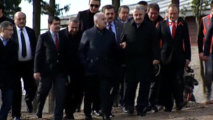 Başbakan Yıldırım Küçük Çamlıca'daki Verici Kulesi Inşaatında Incelemelerde Bulundu