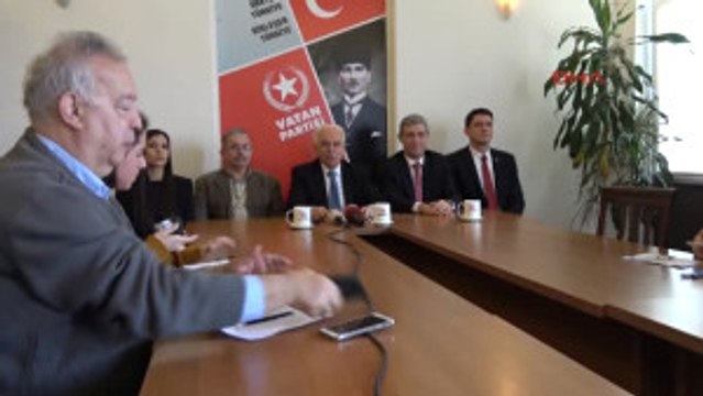 Perinçek, Cumhurbaşkanı Erdoğan'dan Anayasa Değişikliğini Imzalamamasını Istedi