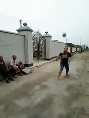 This is what happens when you try to catch a melon with you head