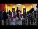 NET12 - Umat katolik di Kediri melakukan jalan salib dalam ibadah Jumat Agung