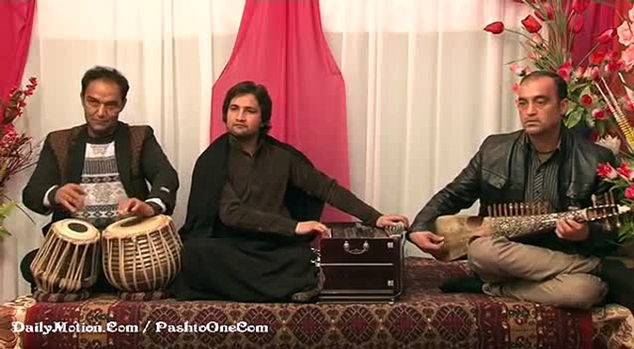 Pashto New Songs 2017 Rafi Ghayas - Bangro Ta Sharang