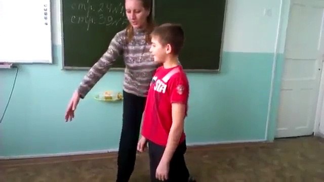 САЛЬТО НАЗАД В ШКОЛЕ НА УРОКЕ