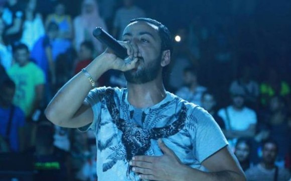 LACRIM - LIVE SHOWCASE YOYO PALAIS DE TOKYO