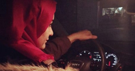 Efsane Gelin Adayı Hanife, İstanbul Sokaklarında Özgürlüğün Tadını Çıkardı