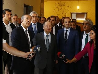 Barzani, Meclis'te bombalanan yerleri gezdi