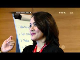 Barli Asmara Goes to Office Air Asia