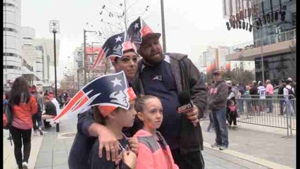 La fiesta de los fans se vive en Houston a un día del Super Bowl