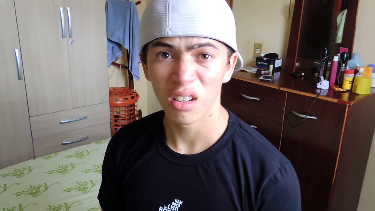 Coisinha de criança (-