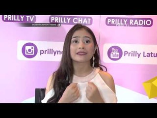 Video herunterladen: Prilly Latuconsina Bersyukur Punya Haters