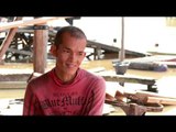Perajin Sampan Tradisional Kalimantan Harus Bertahan di Antara Derasnya Perahu Pabrikan -NET17
