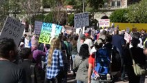 Trump Yönetiminin Sağlık Yasasını Değiştirme Çalışmaları Protesto Edildi - Los