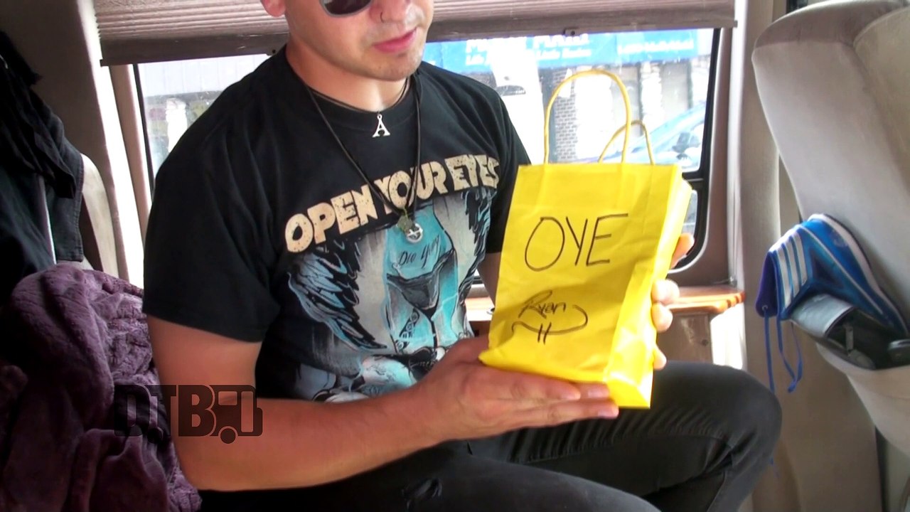 Open Your Eyes - BUS INVADERS Ep. 1104