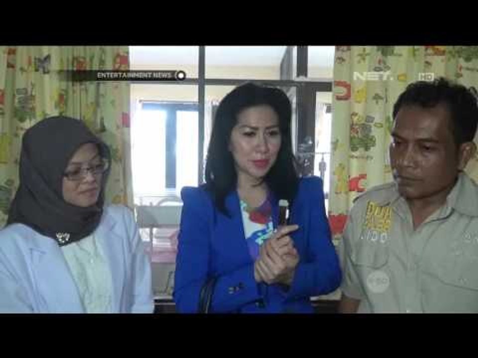 Venna Melinda Menjenguk Bayi yang Ditelantarkan...