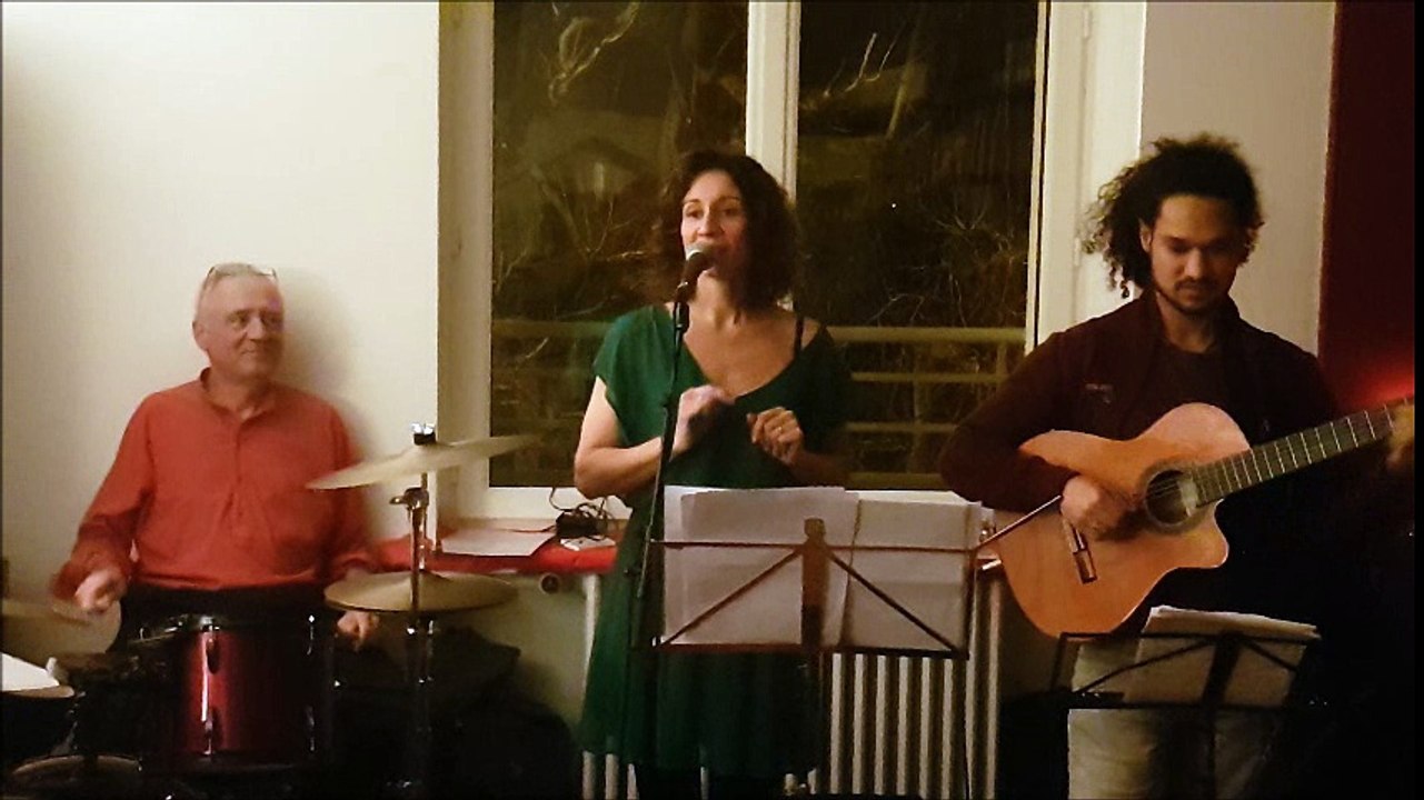 2 Mon grand-père il est très très fort