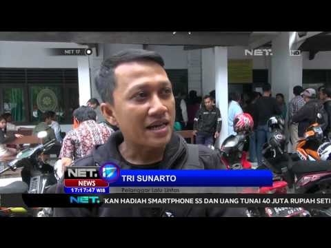 Ratusan pelanggar lalu lintas yang terjaring operasi zebra ikut sidang tilang - NET17