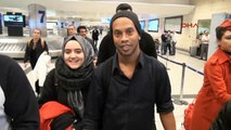 Brezilyalı efsane futbolcu Ronaldinho İstanbul'da