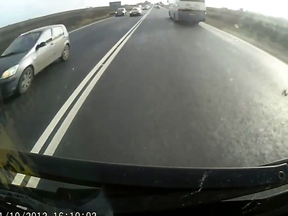 ВАЗ не ТАЗ или парень в рубашке родился ДТП жесть