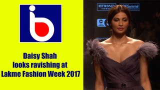 Daisy Shah Looks ravishing at Lakme Fashion Wek 2017