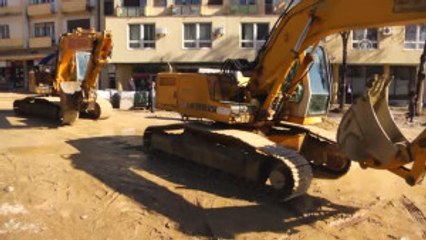 Mitrovica'yı Ikiye Ayıran Duvar Yıkıldı