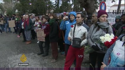 Greece: Refugee deaths prompt calls for action at overcrowded camps