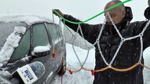 Puy-Saint-Vincent : La galère des touristes pour mettre les chaînes