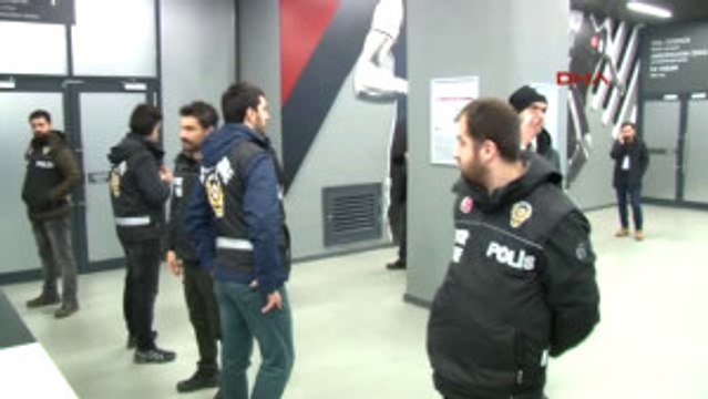 Beşiktaş - Fenerbahçe Derbisi Sonrası Soyunma Odası Koridorunda Güvenlik Önlemi