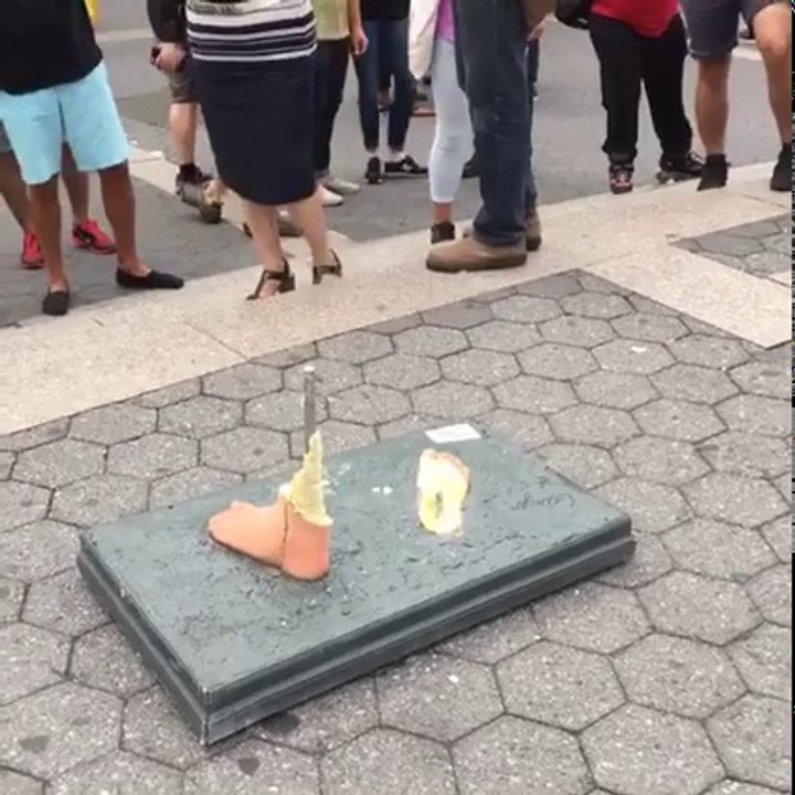 Donald Trump Naked Statue, New York