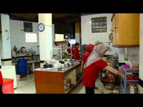 Kuliner Legendaris Ayam Bakar Taliwang - NET5