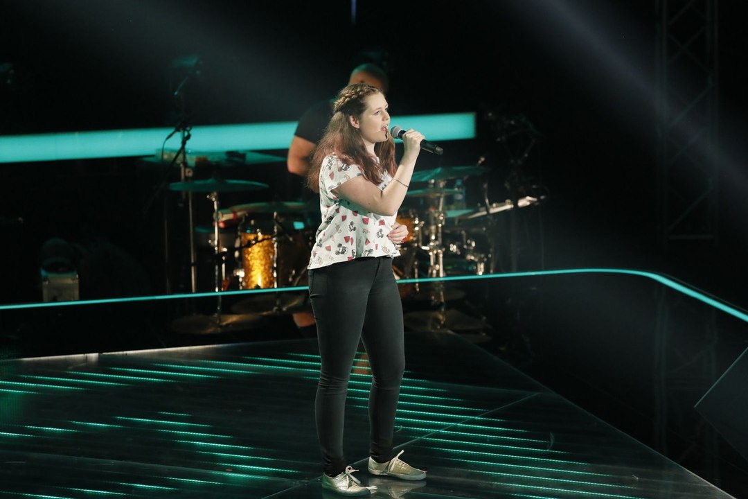 Lisa: Lights - Blind Audition I | The Voice Kids 2017 | SAT1.DE