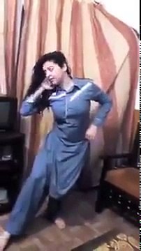 good Pakistani colleges girl dance competition practice hot dance 2016