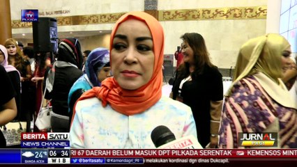 Keramaian di Indonesia Fashion Week